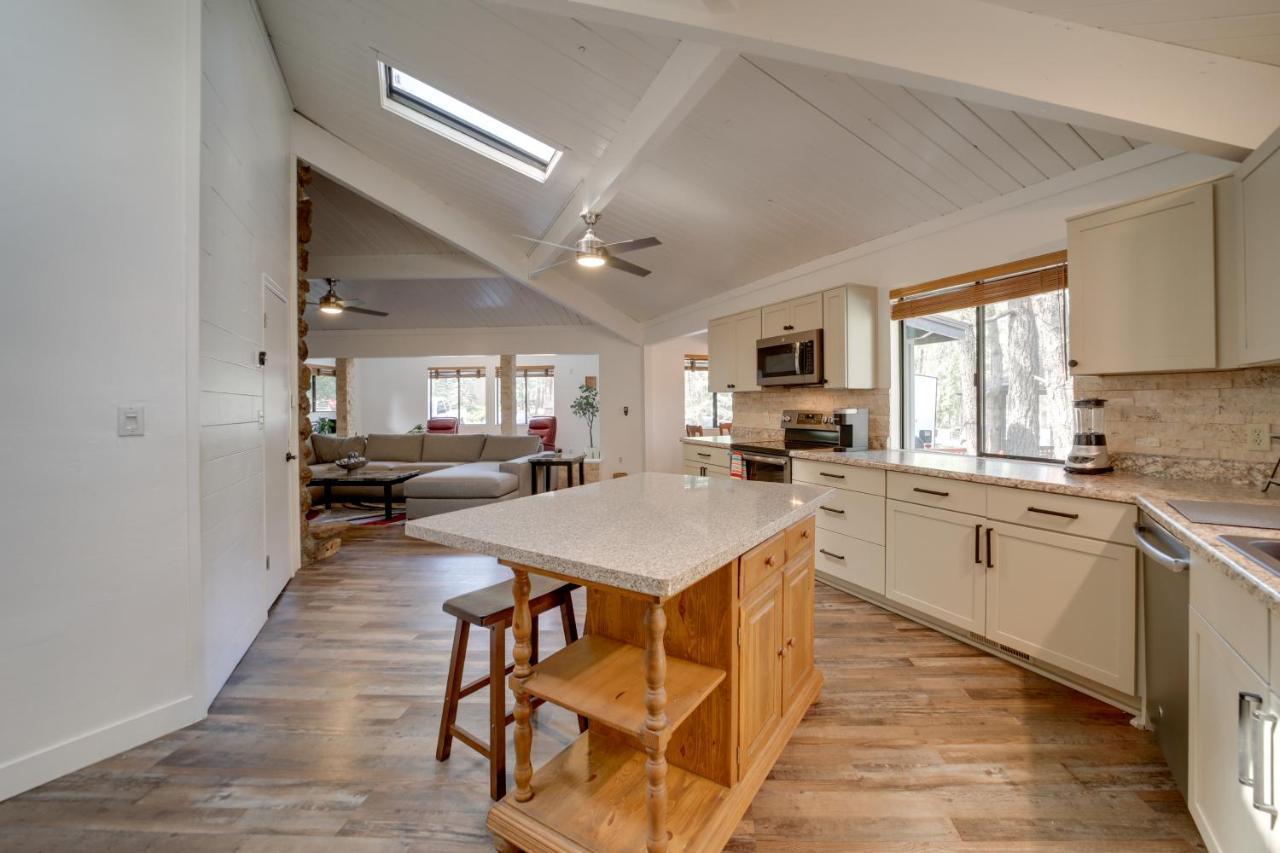 Cozy Munds Park Retreat Hike, Golf And Fish! Villa Exterior foto